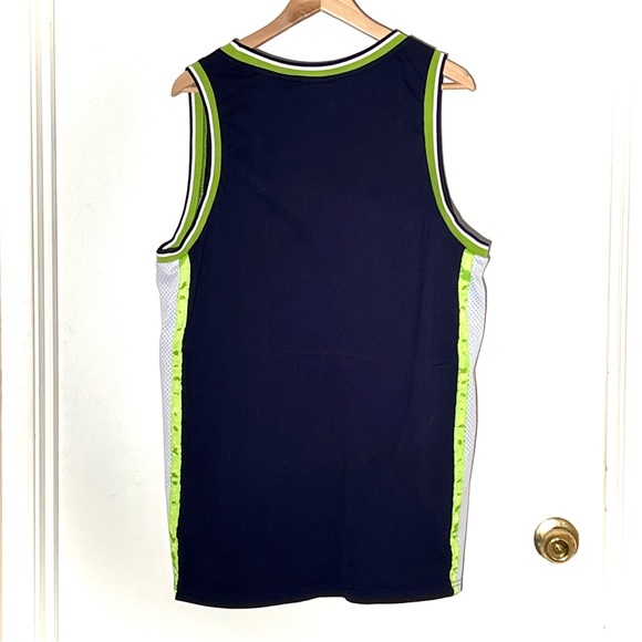 Like new! Japan Superdry basketball jersey Sz. XL - Picture 5 of 7